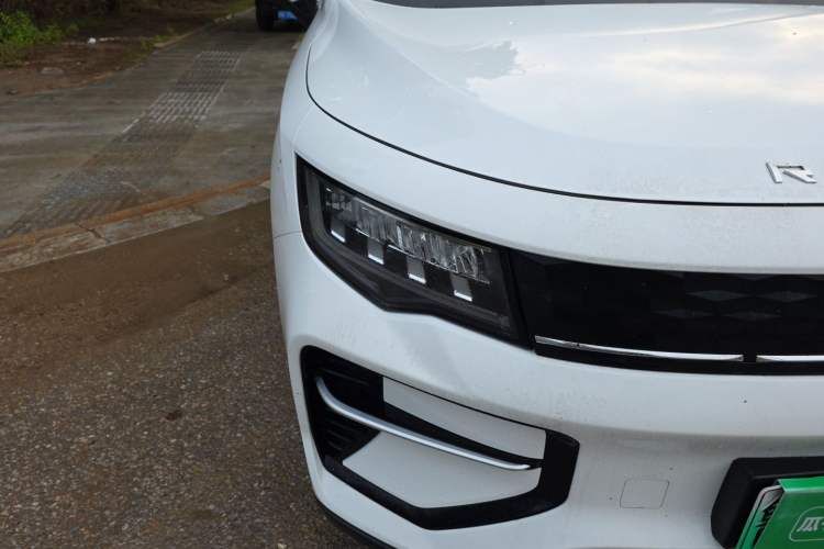 Used Radar Horizon 2023 550 km Creator Edition Right Front Headlight