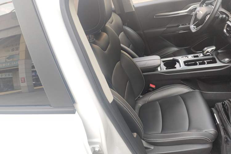 Used Radar Horizon 2023 410 km Entrepreneur Edition Right Front Seat