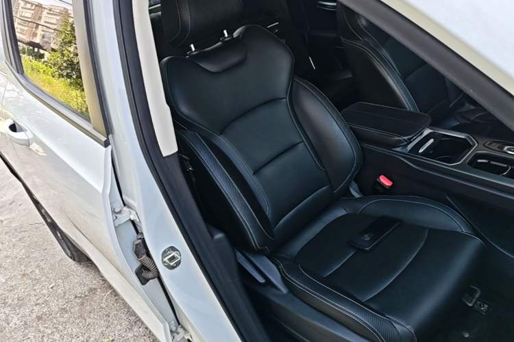 Used Radar Horizon 2023 410 km Entrepreneur Edition Right Front Seat