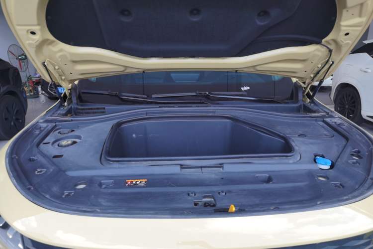 Used Radar Horizon 2023 550 km Creator Edition Engine Bay
