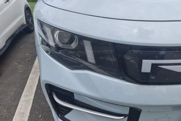 Used Radar Horizon 2025 EM-P Four-Wheel Drive Long-Box Smart Edition Right Front Headlight