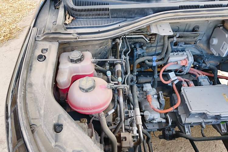 Used Radar King Kong 2025 505 km Range Two-Wheel Drive Long Wheelbase – Fortune-Bringing King Cobra Engine Bay Right