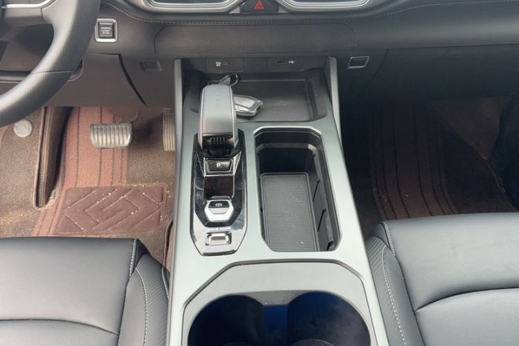 Used Radar King Kong 2025 EM-P Four-Wheel Drive Long-Box "Thousand-Mile Diamond" Gear Lever