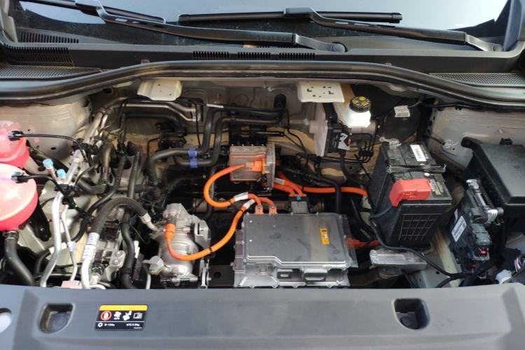 Used Radar King Kong 2025 430 km Two-Wheel Drive Long Bed – Lucky King Engine Bay