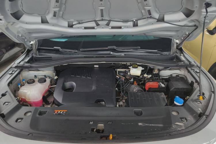 Used Radar King Kong 2025 EM-P Four-Wheel Drive Long-Box "Thousand-Mile Diamond" Engine Bay