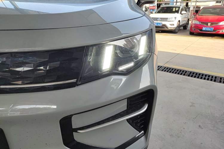 Used Radar King Kong 2025 430 km Two-Wheel Drive Long Bed – Lucky King Left Front Headlight