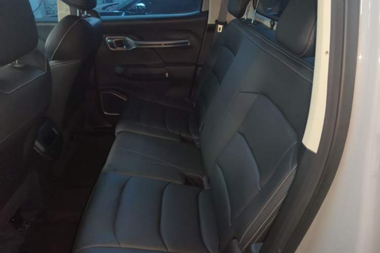 Used Radar King Kong 2025 EM-P Four-Wheel Drive Long-Box "Thousand-Mile Diamond" Left Rear Seat