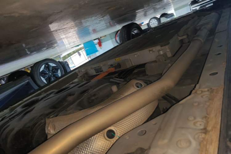 Used Radar King Kong 2025 EM-P Four-Wheel Drive Long-Box "Thousand-Mile Diamond" Left Side Sill