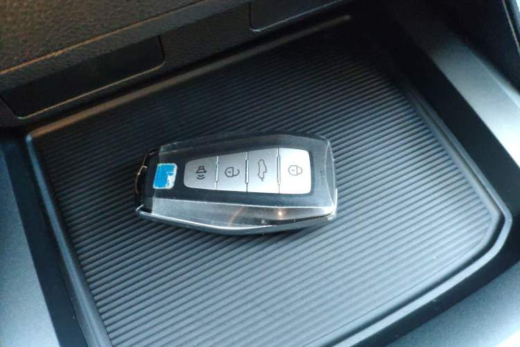 Used Radar King Kong 2025 430 km Two-Wheel Drive Long Bed – Lucky King Vehicle Key