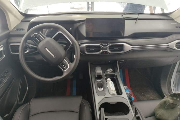 Used Radar King Kong 2025 430 km Two-Wheel Drive Long Bed – Lucky King Center Console