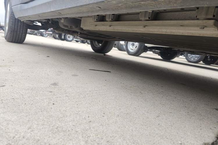 Used Radar King Kong 2025 EM-P Four-Wheel Drive Long-Box "Thousand-Mile Diamond" Chassis Front Right