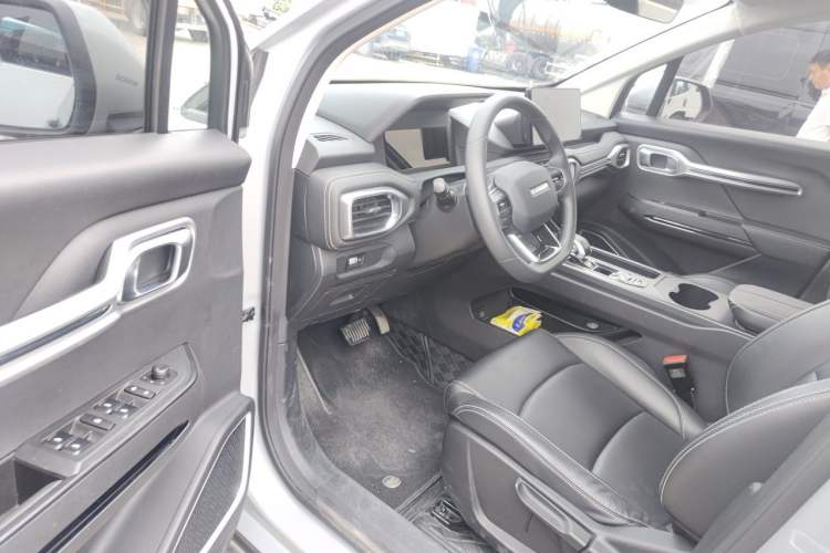 Used Radar King Kong 2025 EM-P Four-Wheel Drive Long-Box "Thousand-Mile Diamond" Driver Seat