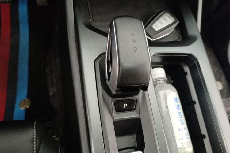 Used Radar King Kong 2025 430 km Two-Wheel Drive Long Bed – Lucky King Gear Lever