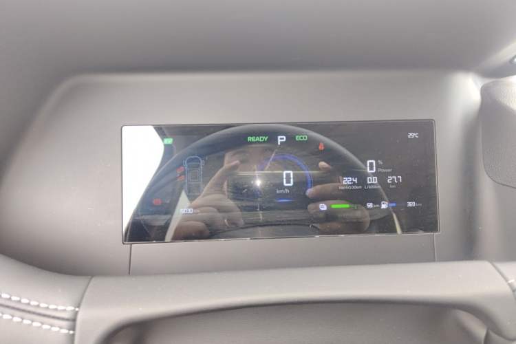 Used Radar King Kong 2025 EM-P Four-Wheel Drive Long-Box "Thousand-Mile Diamond" Instrument Cluster