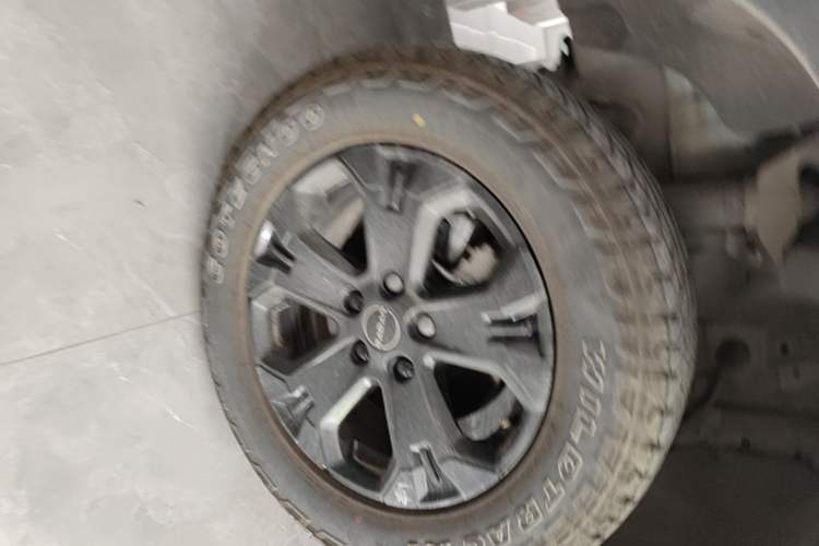 Used Radar King Kong 2025 430 km Two-Wheel Drive Long Bed – Lucky King Right Rear Wheel Hub
