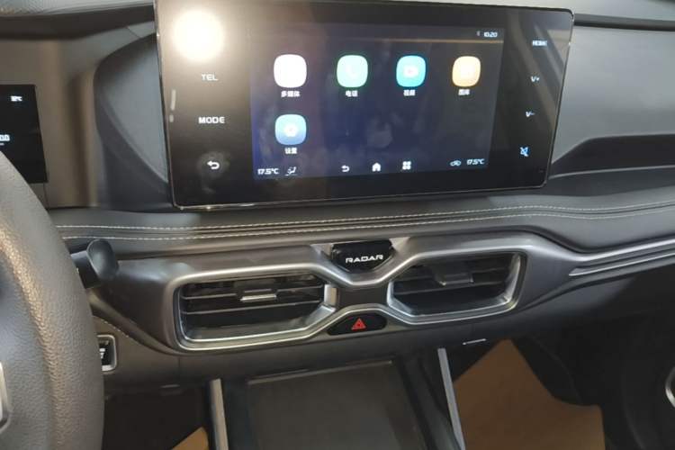 Used Radar King Kong 2025 460 km All-Wheel Drive Long-Box Version – Mighty King Kong Audio And AC Panel