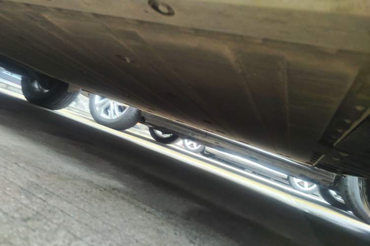 Used Radar King Kong 2025 430 km Two-Wheel Drive Standard Box – Lucky King Chassis Front Right