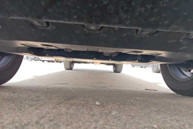 Used Radar King Kong 2025 460 km All-Wheel Drive Long-Box Version – Mighty King Kong Chassis Front