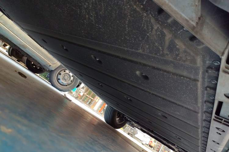 Used Radar King Kong 2025 430 km Two-Wheel Drive Standard Box – Lucky King Chassis Rear Right