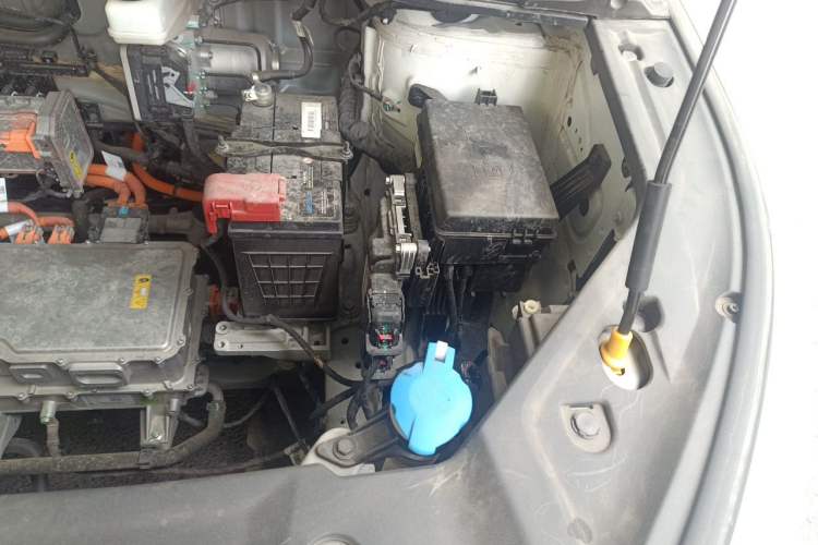 Used Radar King Kong 2025 430 km Two-Wheel Drive Standard Box – Lucky King Engine Bay Left