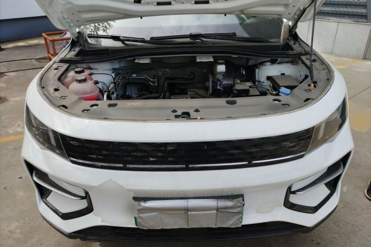 Used Radar King Kong 2025 460 km All-Wheel Drive Long-Box Version – Mighty King Kong Engine Bay