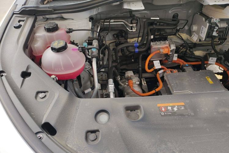 Used Radar King Kong 2025 430 km Two-Wheel Drive Standard Box – Lucky King Engine Bay Right