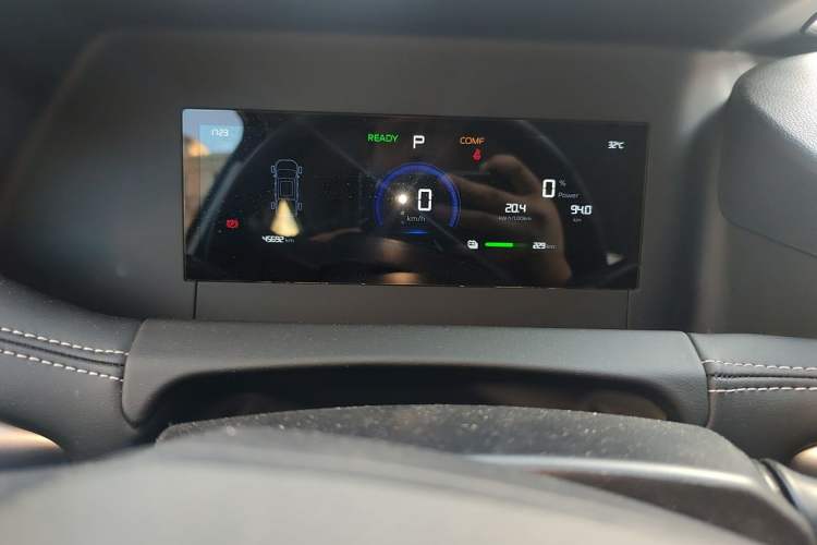 Used Radar King Kong 2025 430 km Two-Wheel Drive Long Bed – Lucky King Instrument Cluster