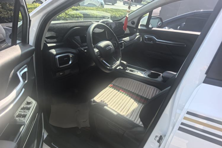 Used Radar King Kong 2025 460 km Four-Wheel Drive Standard Box – Da Li Jin Gang Interior 1