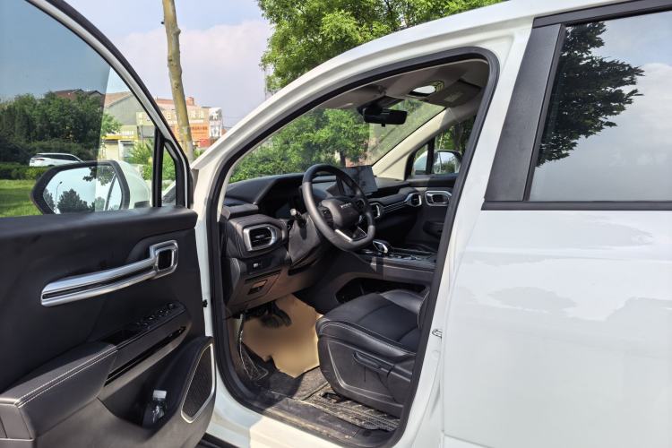 Used Radar King Kong 2025 EM-P Four-Wheel Drive Long-Box "Thousand-Mile Diamond" Interior 2