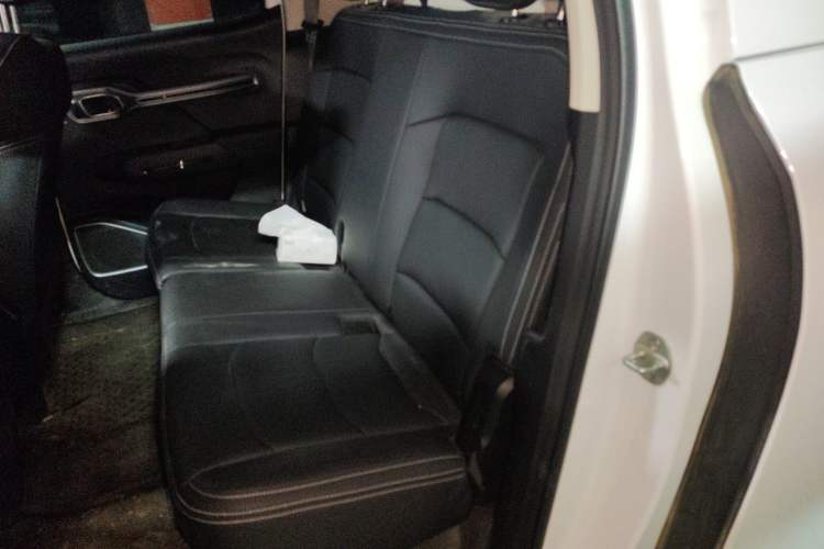 Used Radar King Kong 2025 430 km Two-Wheel Drive Long Bed – Lucky King Interior 4