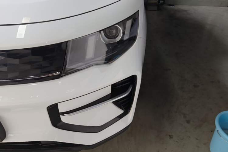 Used Radar King Kong 2025 460 km All-Wheel Drive Long-Box Version – Mighty King Kong Left Front Headlight