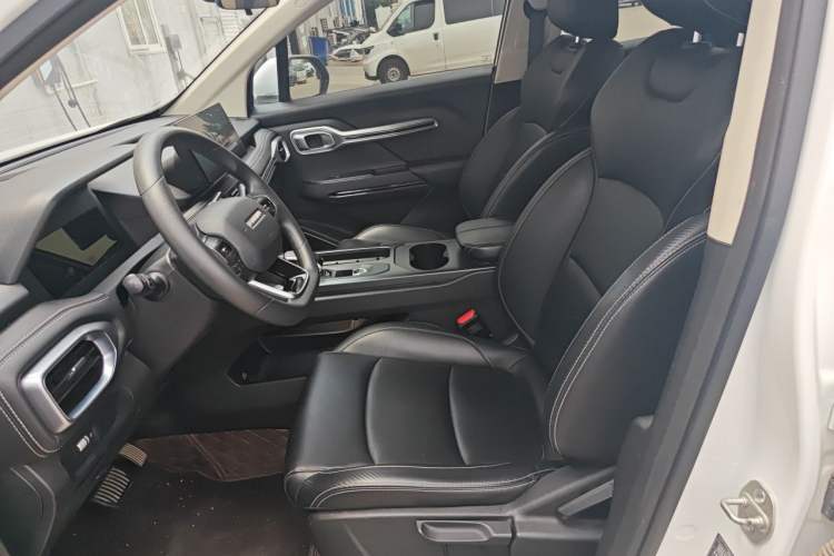 Used Radar King Kong 2025 460 km All-Wheel Drive Long-Box Version – Mighty King Kong Left Front Seat