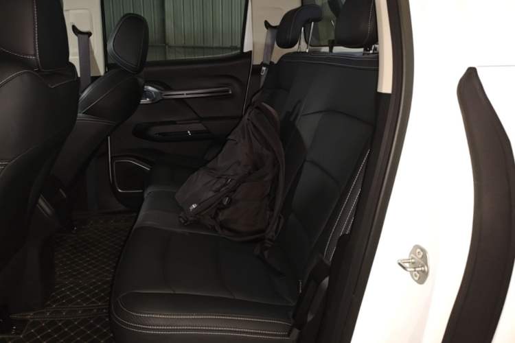 Used Radar King Kong 2025 EM-P Four-Wheel Drive Long-Box "Thousand-Mile Diamond" Left Rear Seat