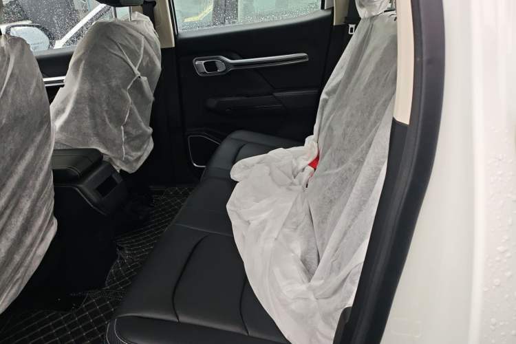 Used Radar King Kong 2025 460 km All-Wheel Drive Long-Box Version – Mighty King Kong Left Rear Seat