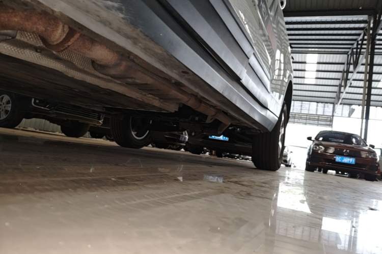 Used Radar King Kong 2025 EM-P Four-Wheel Drive Long-Box "Thousand-Mile Diamond" Left Side Sill