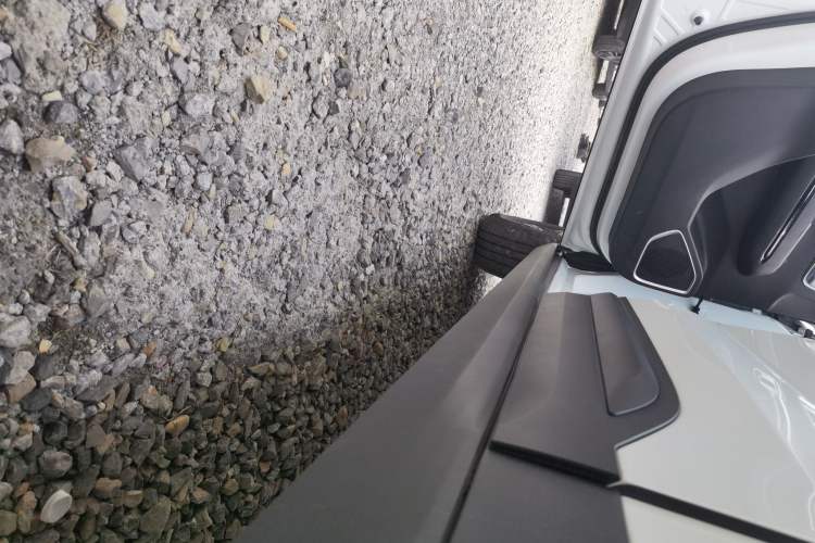 Used Radar King Kong 2025 430 km Two-Wheel Drive Standard Box – Lucky King Left Side Sill