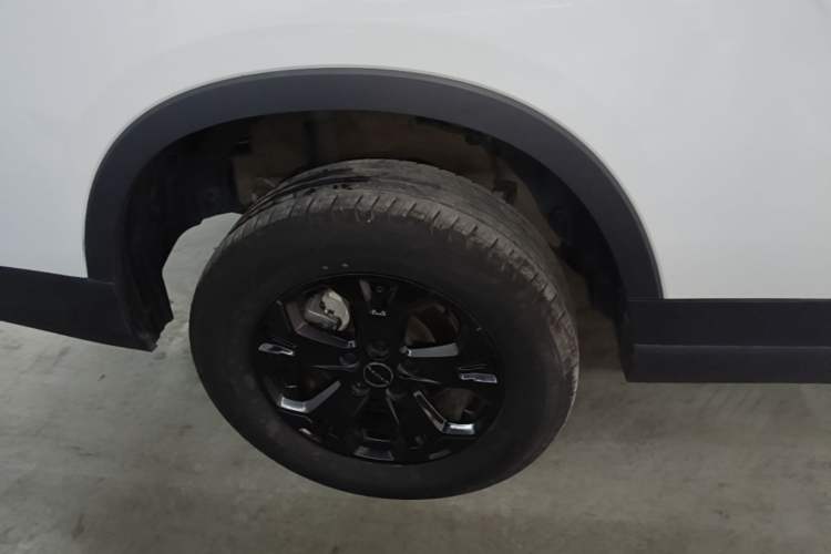Used Radar King Kong 2025 460 km All-Wheel Drive Long-Box Version – Mighty King Kong Right Rear Wheel Hub