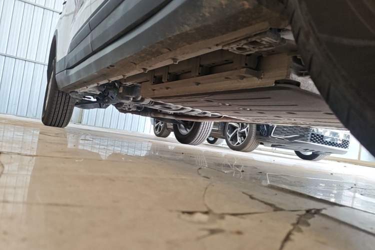 Used Radar King Kong 2025 EM-P Four-Wheel Drive Long-Box "Thousand-Mile Diamond" Right Side Sill
