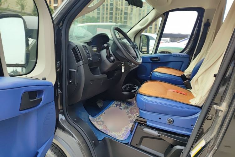 Used RAM ProMaster  Driver Seat