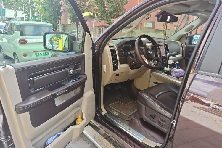 Used RAM Trucks  Driver Seat