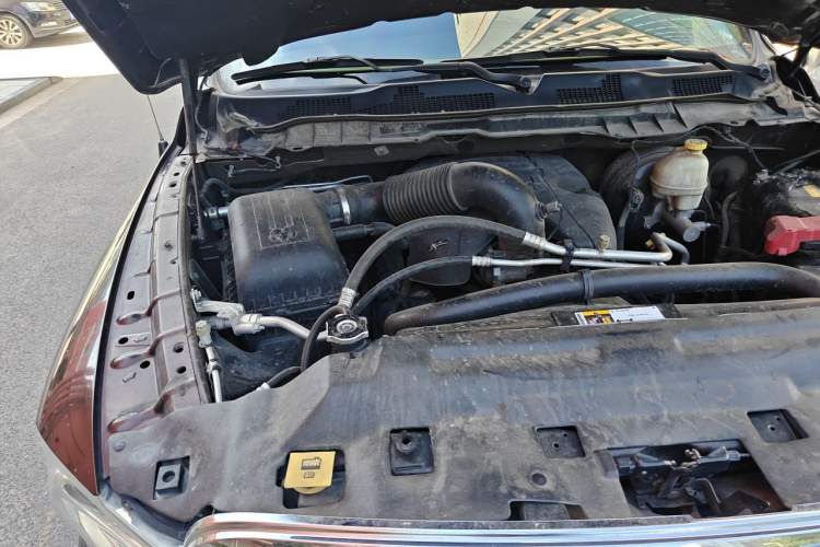 Used RAM Trucks  Engine Bay Right