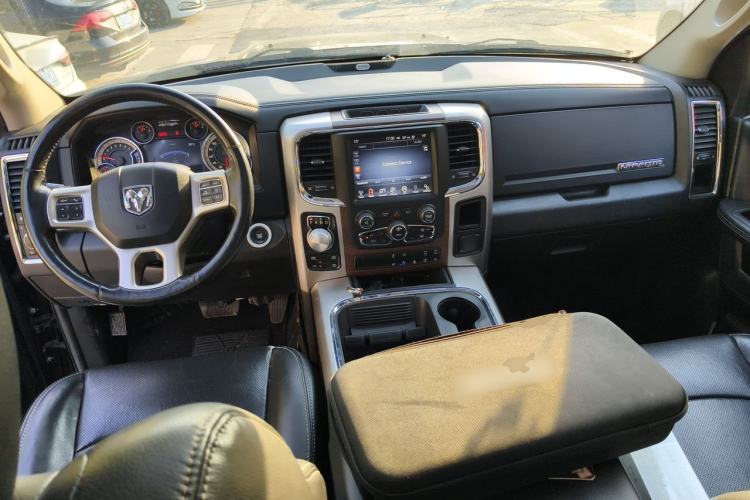 Used RAM Trucks  Center Console