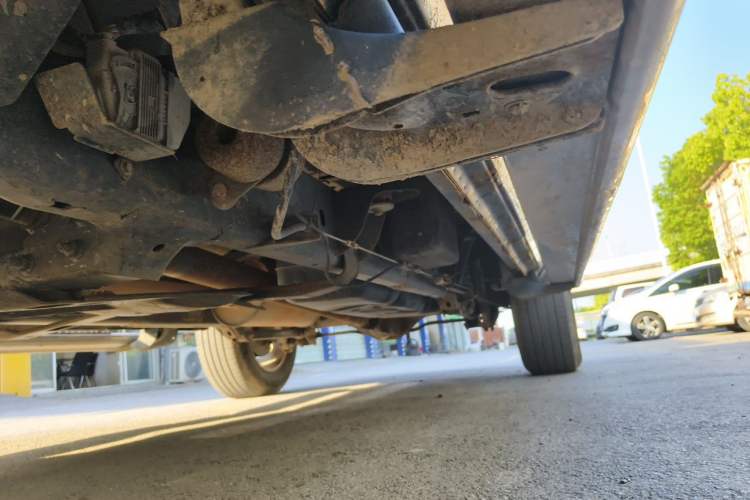 Used RAM Trucks  Chassis Front Left