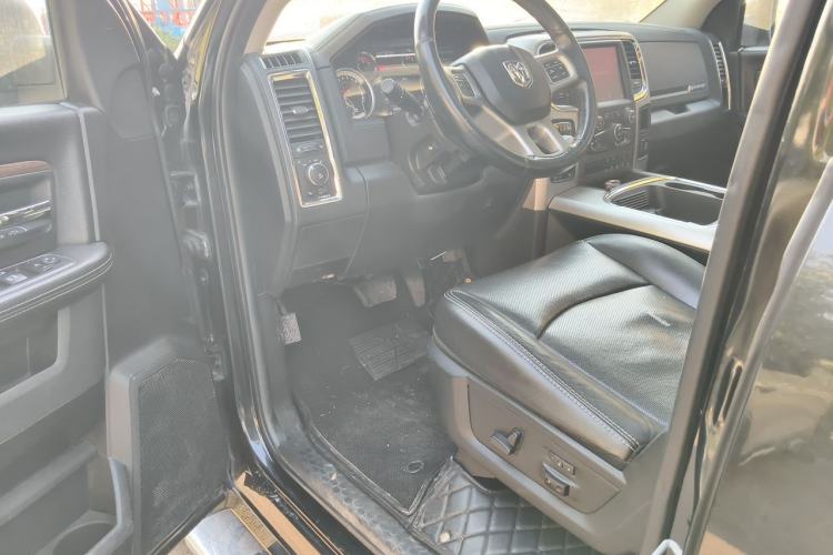 Used RAM Trucks  Driver Seat