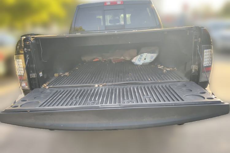Used RAM Trucks  Trunk