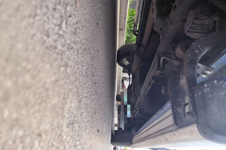 Used RAM Trucks  Chassis Front Left