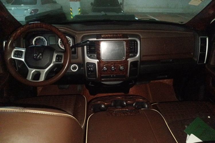 Used RAM Trucks  Center Console