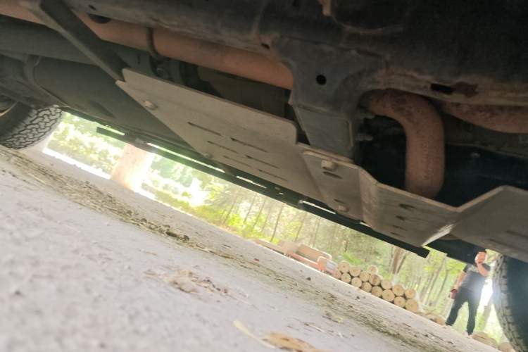 Used RAM Trucks  Chassis Front Right