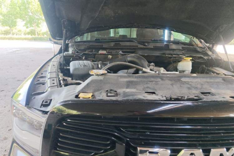 Used RAM Trucks  Engine Bay Right
