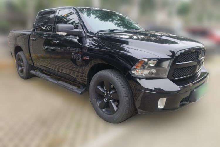 Used RAM Trucks  Front Right 45 Deg
